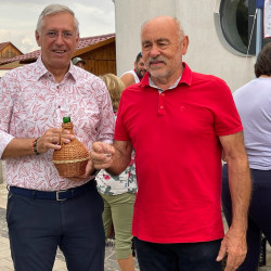 tajak hazak izek 2025