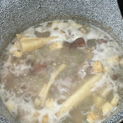 tajak hazak izek 2025