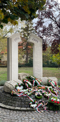 tisztelet a batraknak73