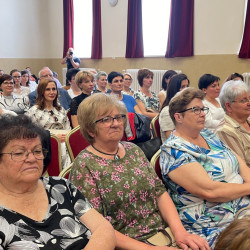 unnepi testuleti ules