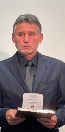 unnepi testuleti ules