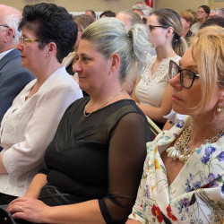 unnepi testuleti ules