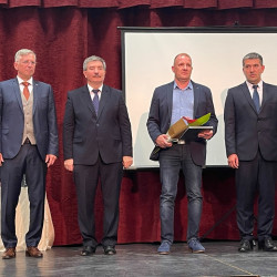 varos napja unnepi testuleti ules