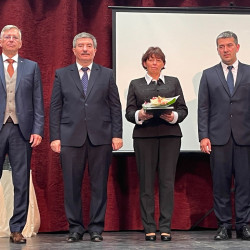 varos napja unnepi testuleti ules