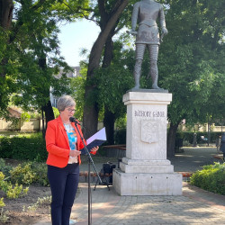 varos napja unnepi testuleti ules