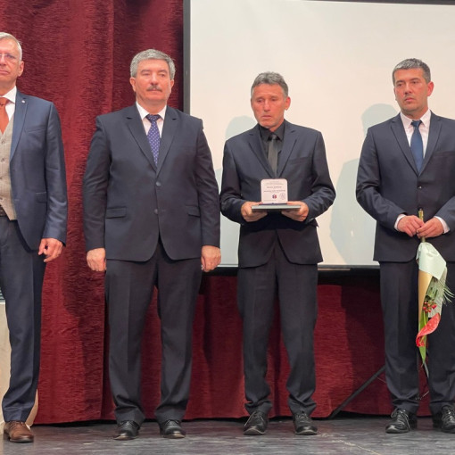 varos napja unnepi testuleti ules