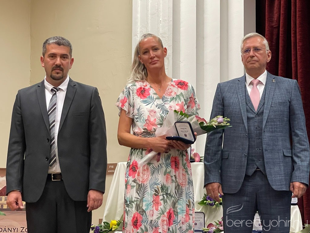 varos napja 2025048 1600 1000 100 wm right bottom 100 berettyohirlogowhitepng