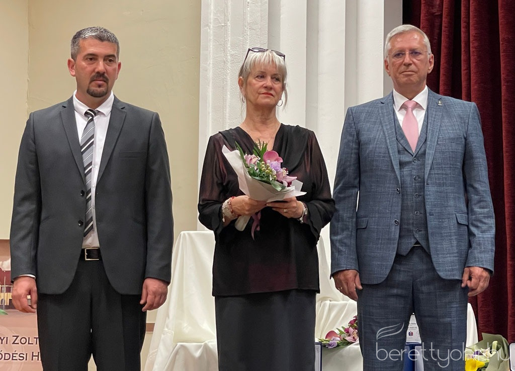 varos napja 2025055 1600 1000 100 wm right bottom 100 berettyohirlogowhitepng