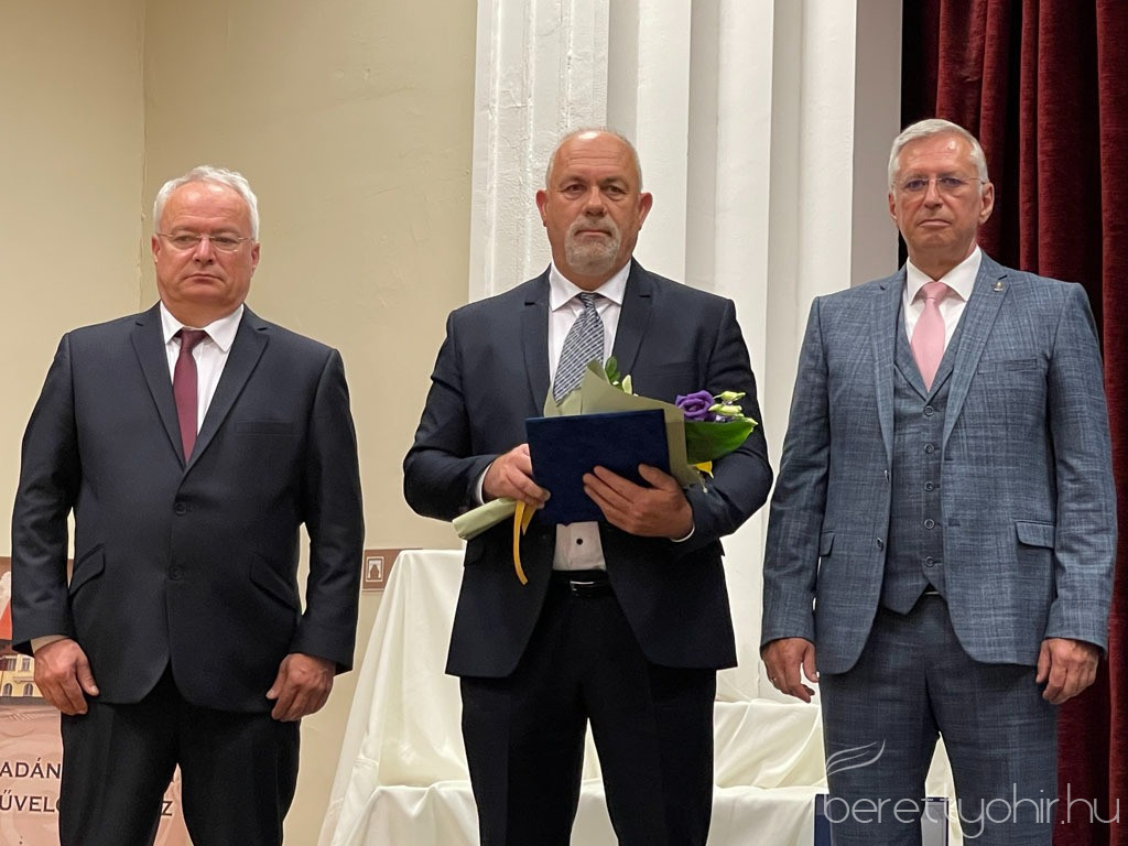 varos napja 2025060 1600 1000 100 wm right bottom 100 berettyohirlogowhitepng