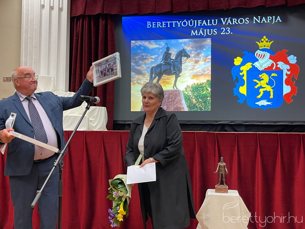 varos napja 2025063 1600 1000 100 wm right bottom 100 berettyohirlogowhitepng