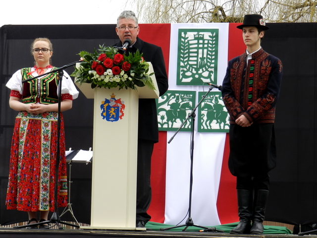 A haza minden előtt 08