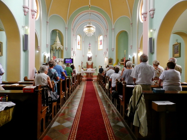 Ünnepi szentmise, kiállításmegnyitó és kenyérszentelés augusztsu 20 án 01