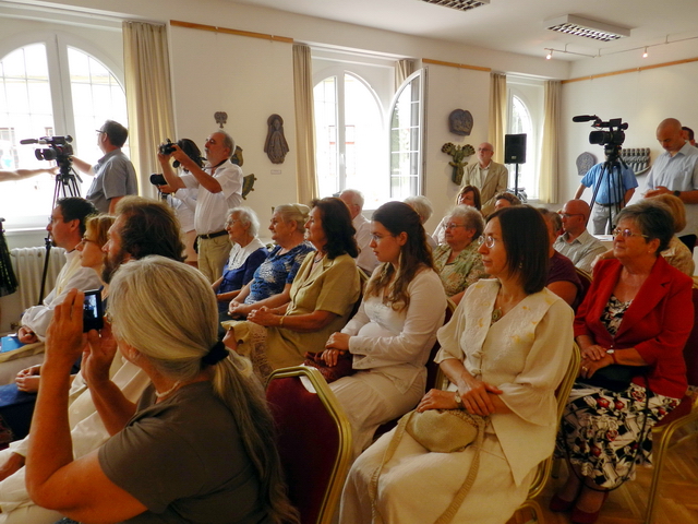 Ünnepi szentmise, kiállításmegnyitó és kenyérszentelés augusztsu 20 án 17