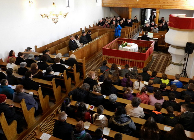 2017. március 15. 01