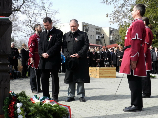 2017. március 15. 60