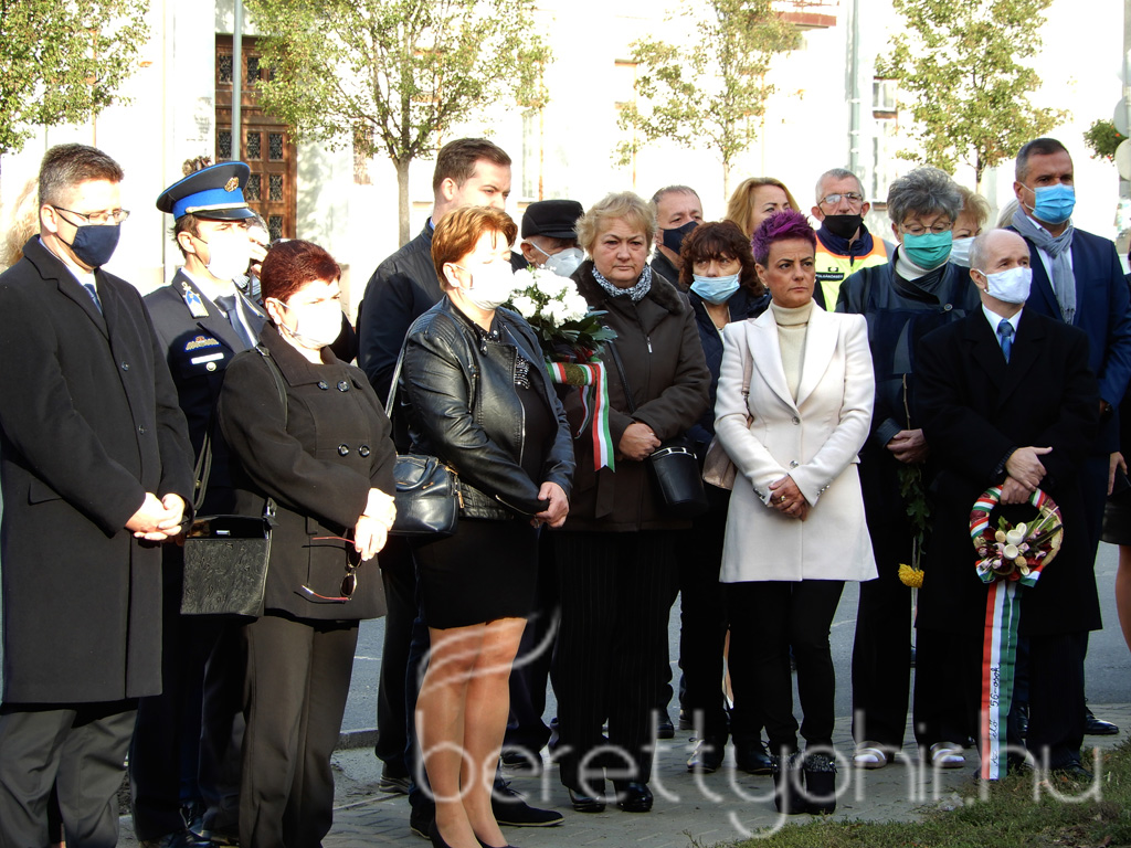 Az '56 os forradalomra emlékeztünk 09