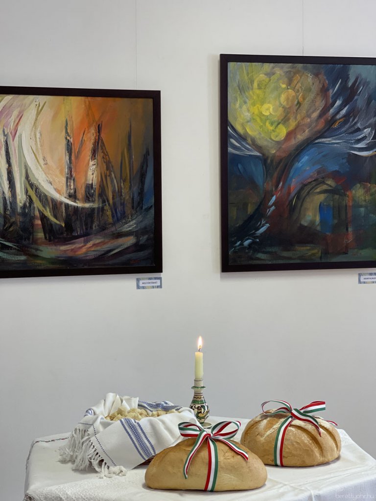 Eg_es_fold_kozott_kiallitasmegnyito16