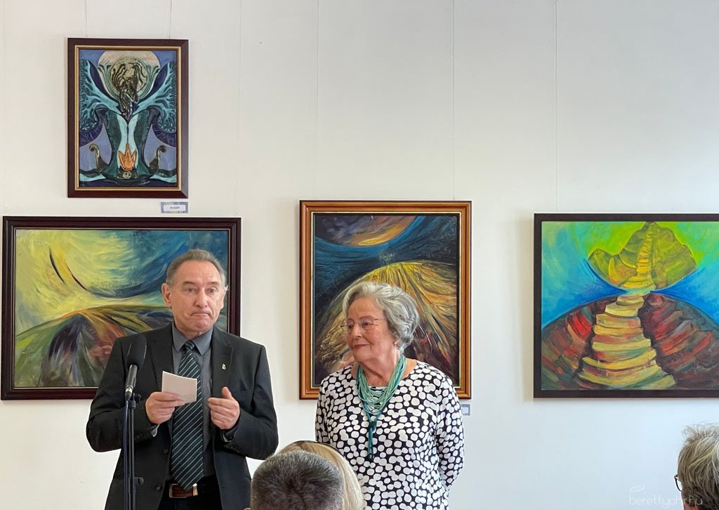 Eg_es_fold_kozott_kiallitasmegnyito25