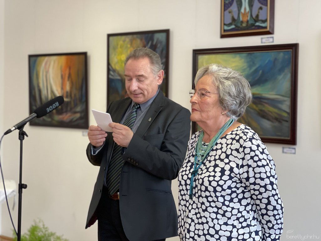 Eg_es_fold_kozott_kiallitasmegnyito28