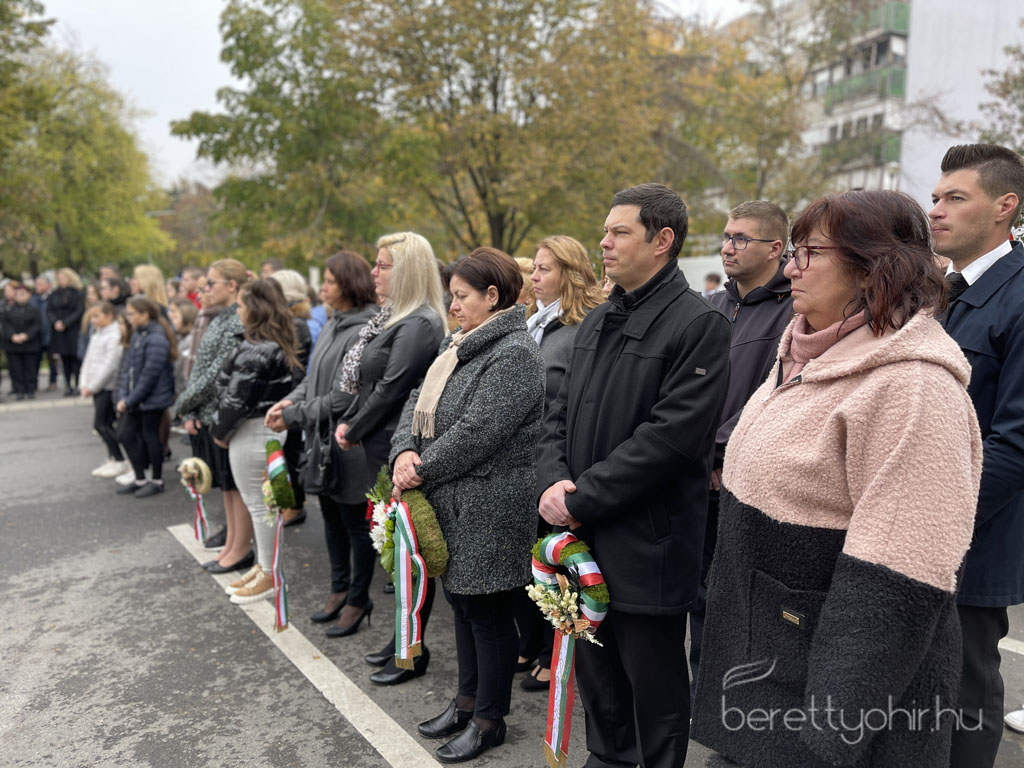 az 56 os hosokre emlekeztunk 03