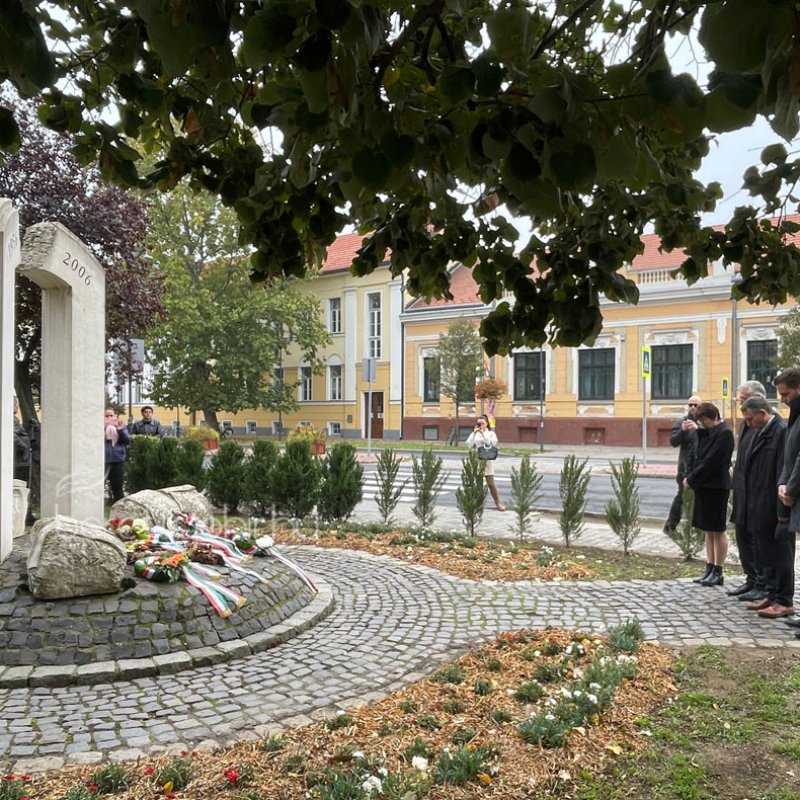 az_56_os_hosokre_emlekeztunk_42