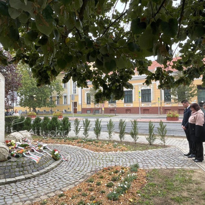 az_56_os_hosokre_emlekeztunk_49