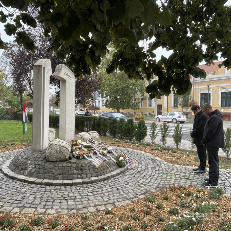 az_56_os_hosokre_emlekeztunk_50