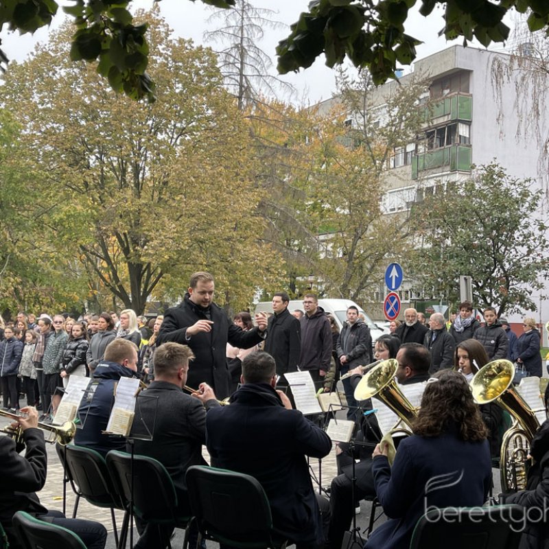 az_56_os_hosokre_emlekeztunk_57