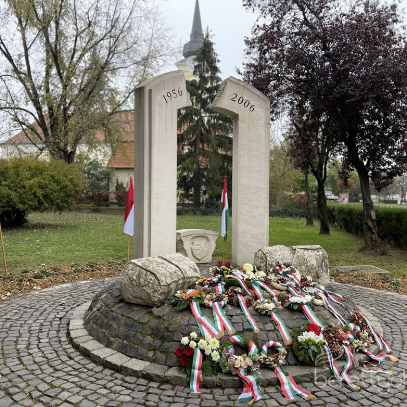 az_56_os_hosokre_emlekeztunk_58