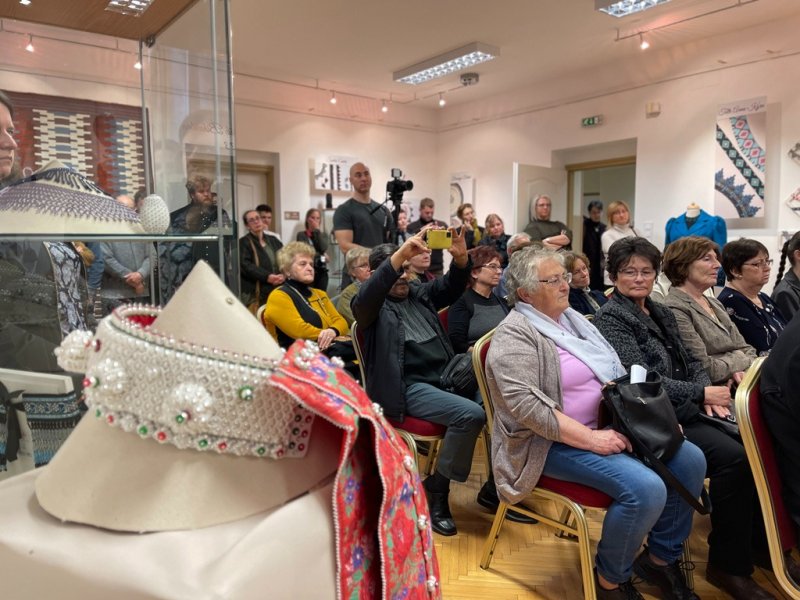 fiatal-alkotok-biharban-08