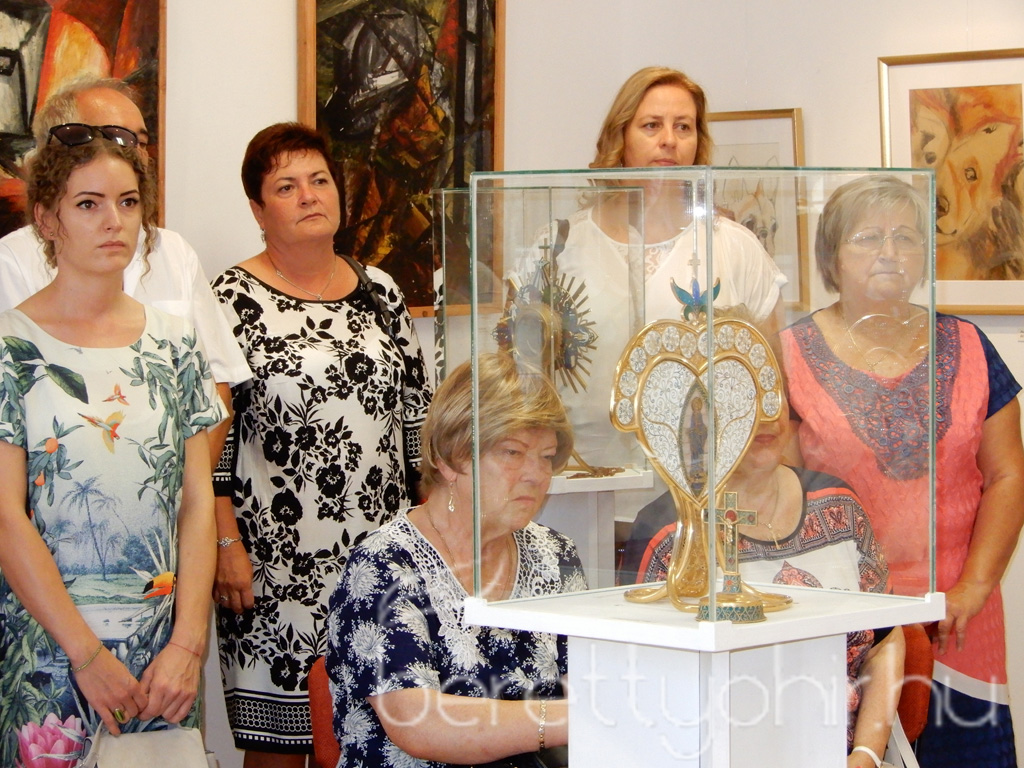 Ünnepi kiállításmegnyitó és kenyérszentelés 20