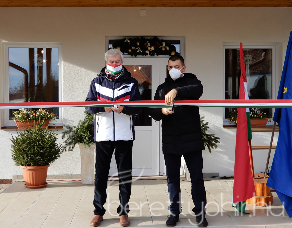 Megnyílt az Apáti Ízek Kereskedőház 15