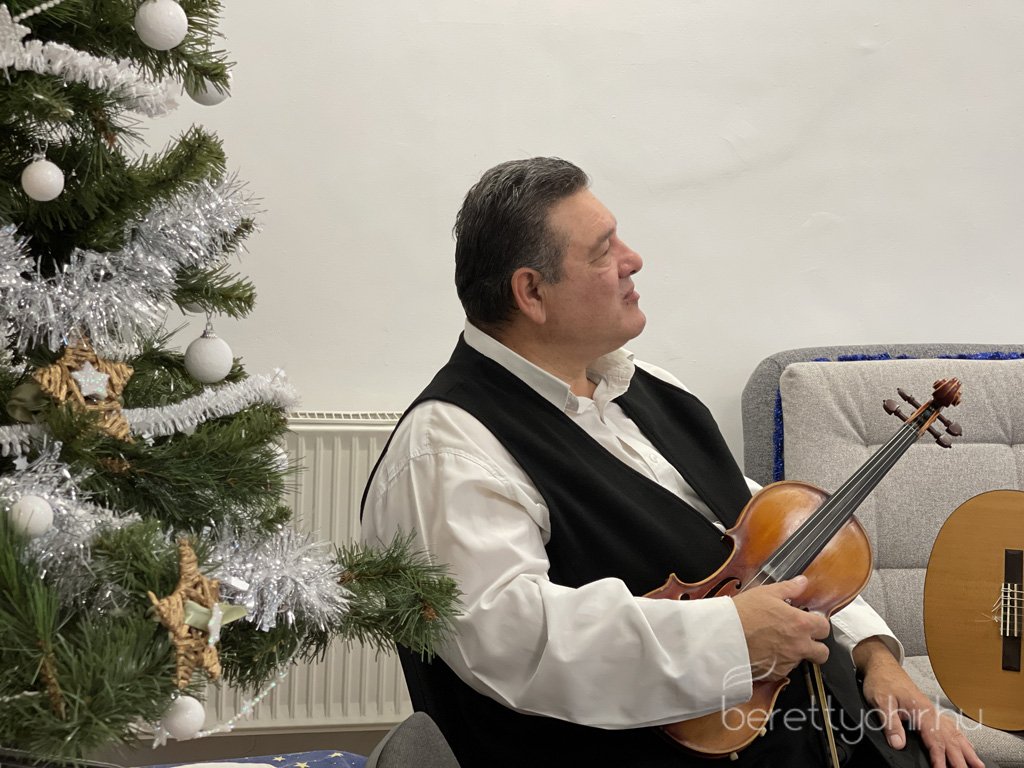 bihari_csaladsegito_karacsony15