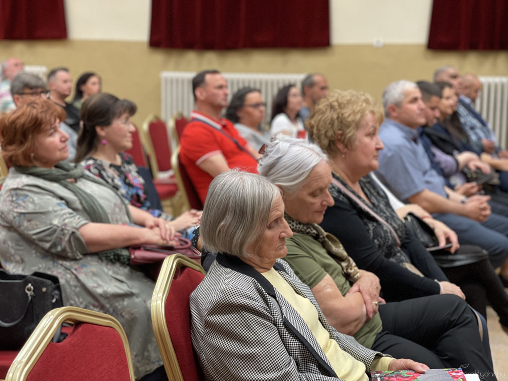 Együtt, szabadon kiállításmegnyitó31