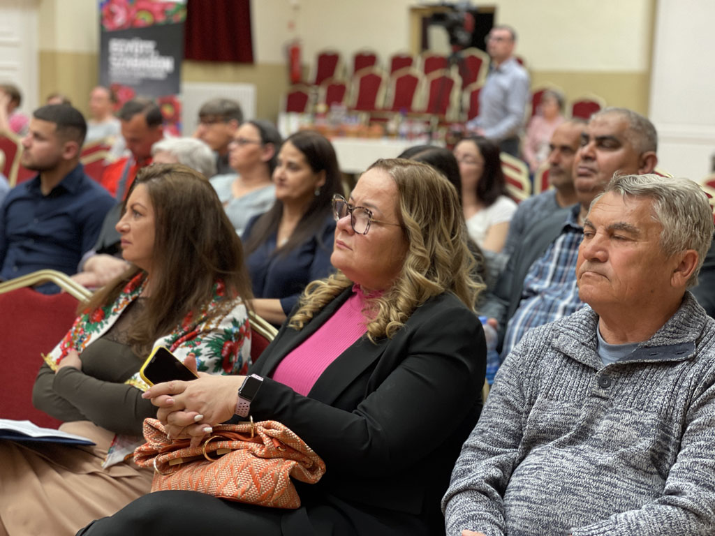 Együtt, szabadon kiállításmegnyitó27