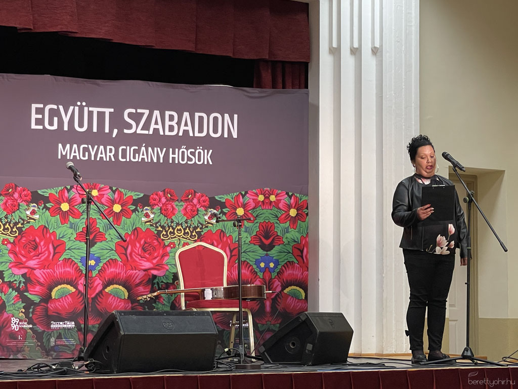 Együtt, szabadon kiállításmegnyitó29