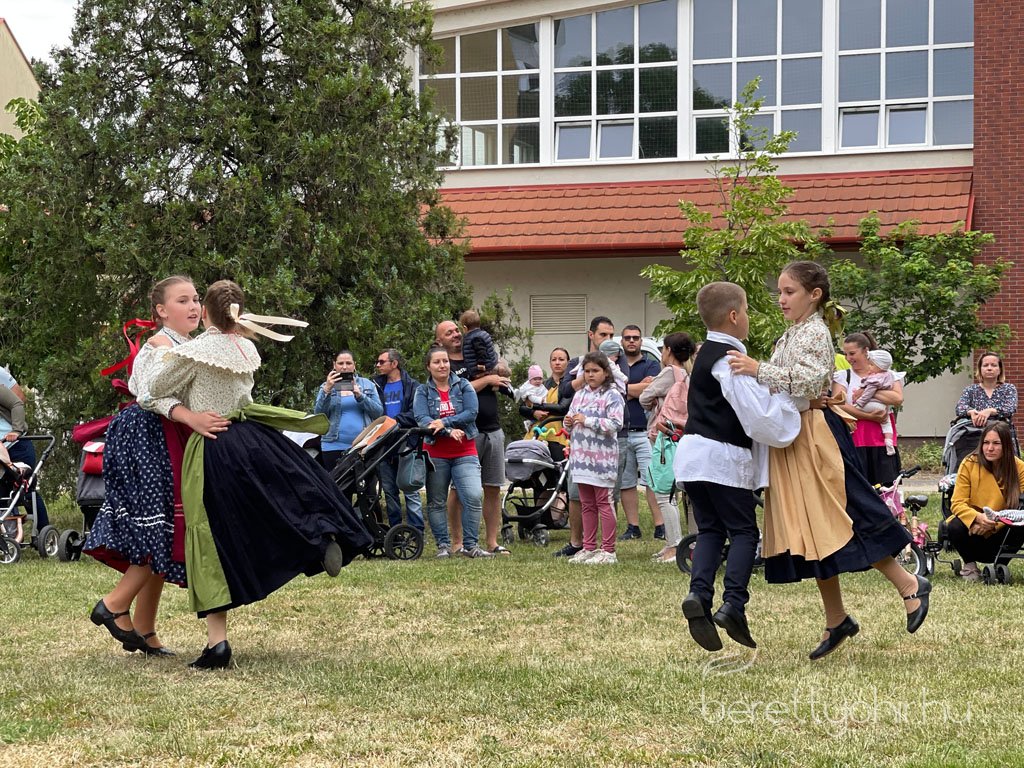 Negyedik_alkalommal_ultettunk_Eletfat49