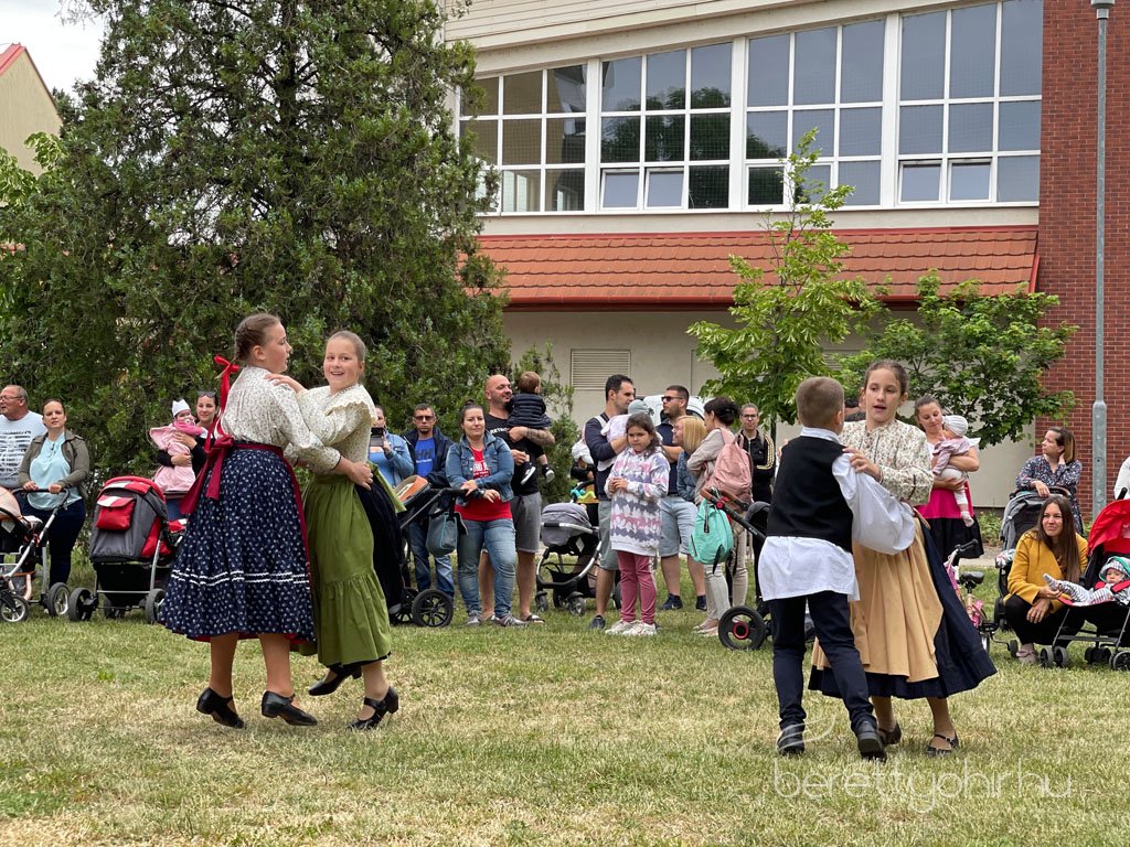 Negyedik_alkalommal_ultettunk_Eletfat50