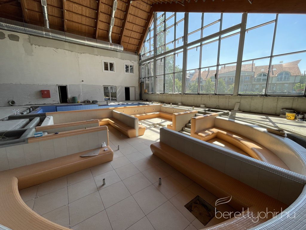 Zajlanak_a_gyogyfurdo_beruhazas_munkalatai03