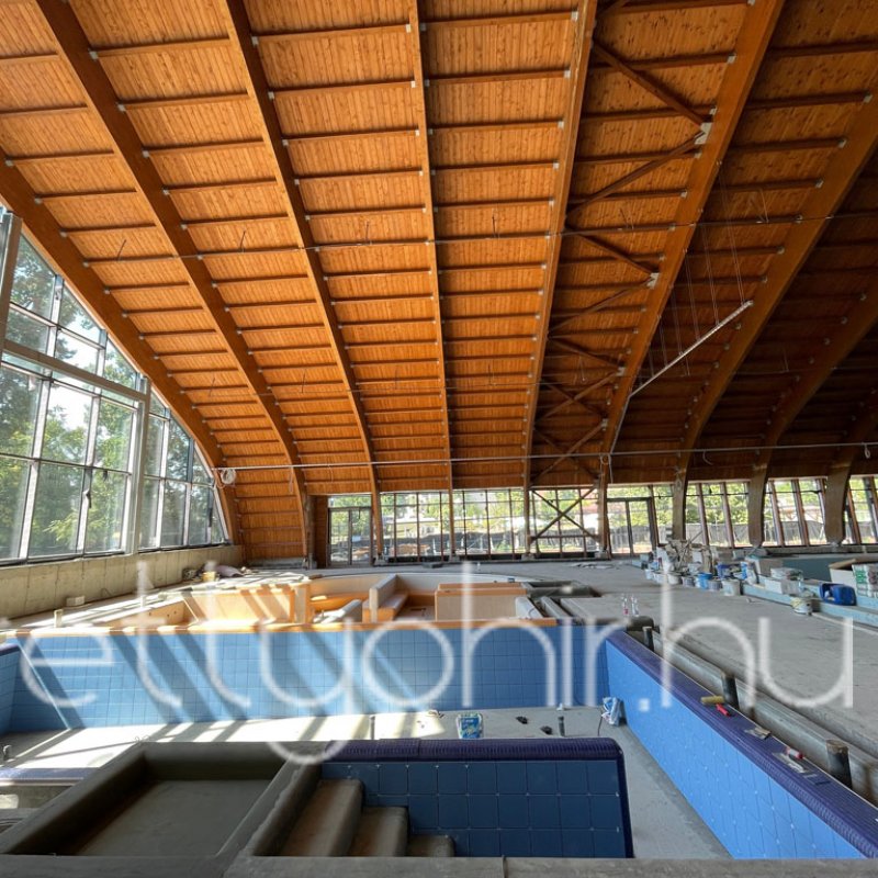 Zajlanak_a_gyogyfurdo_beruhazas_munkalatai05