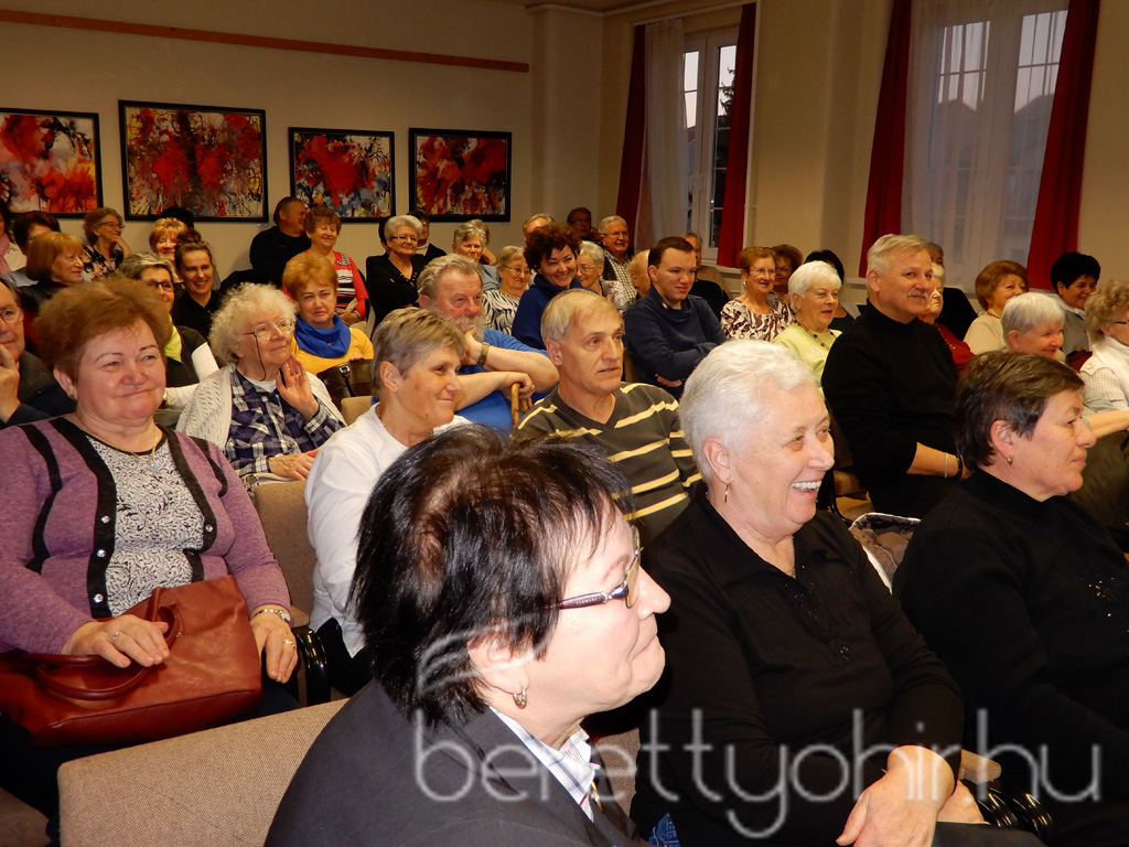 Határon túl születtek 12