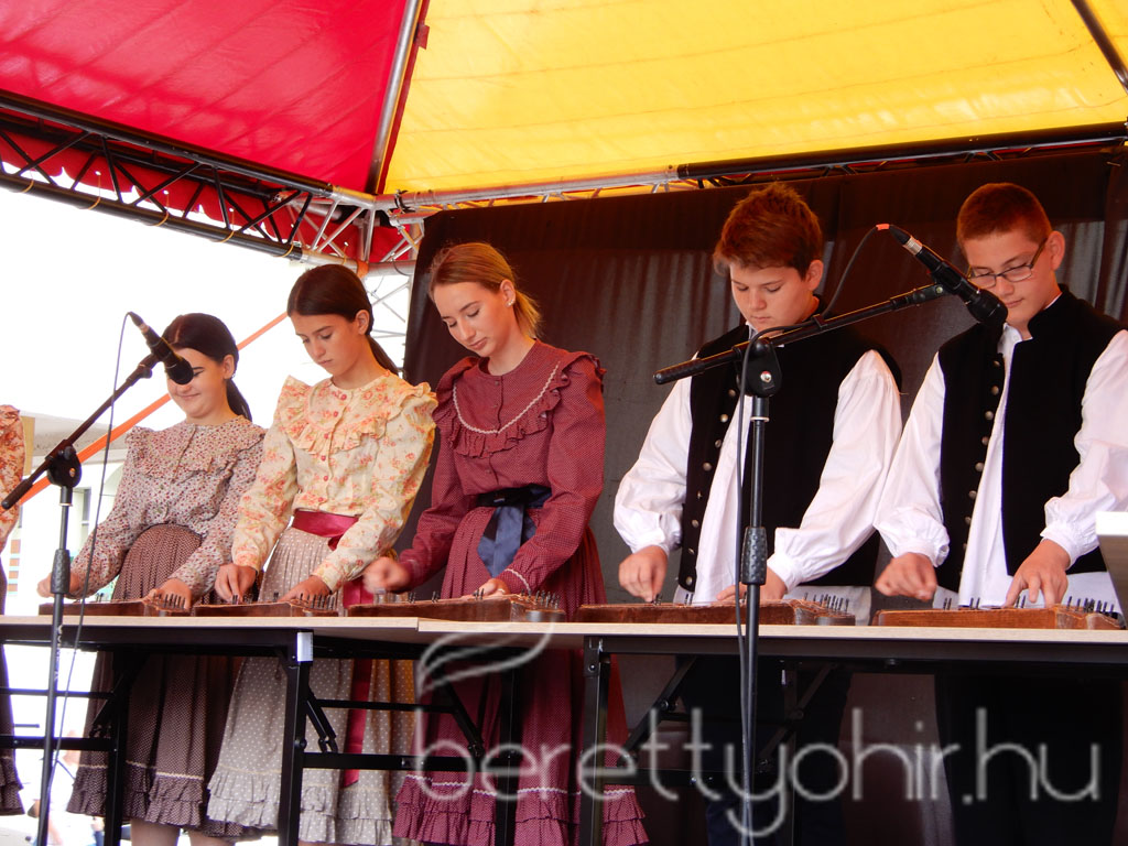 Helyi Értékek Startja 22