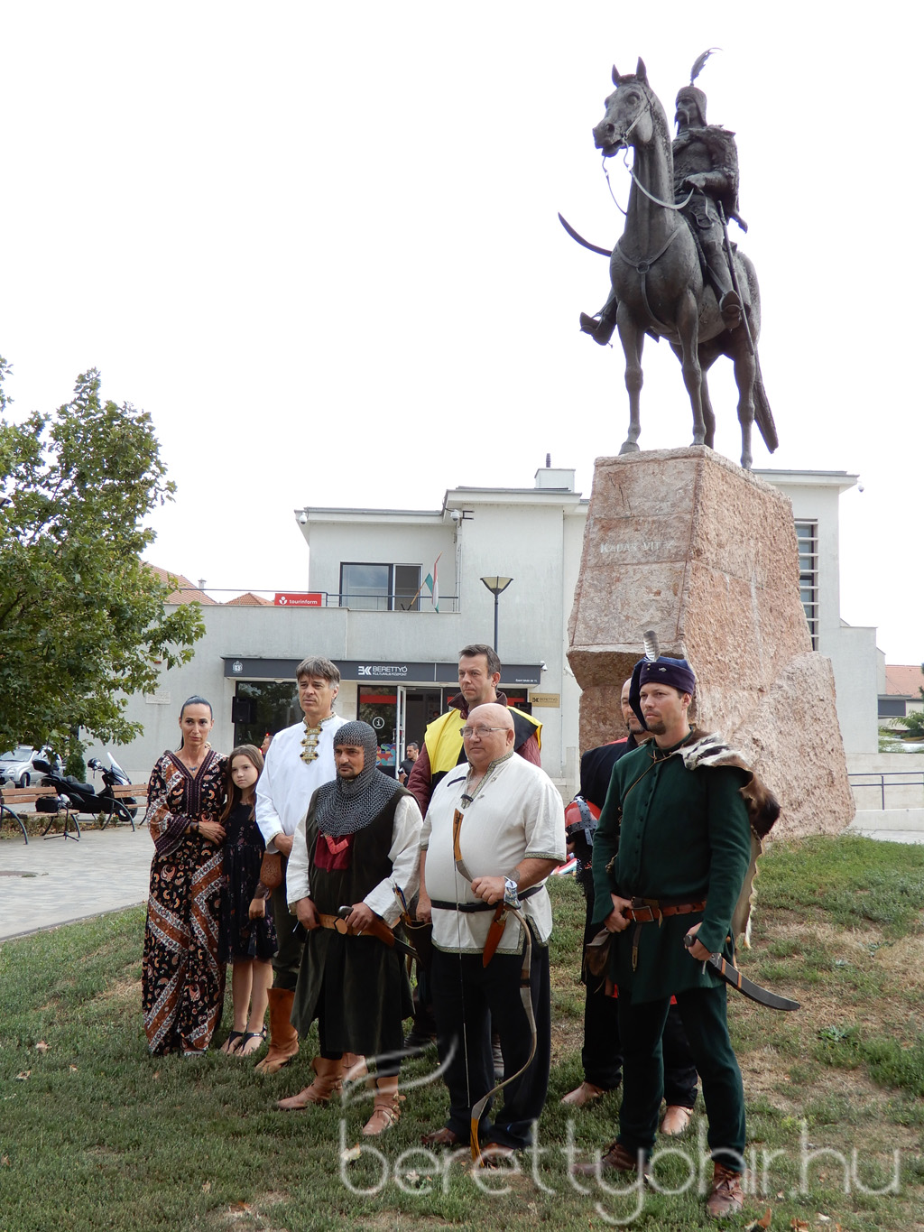 kádár vitéz emléknap 12