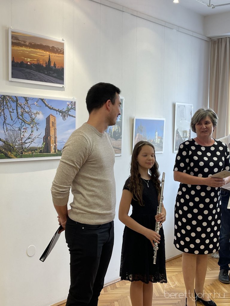 Tajak_es_emberek_kiallitasmegnyito07