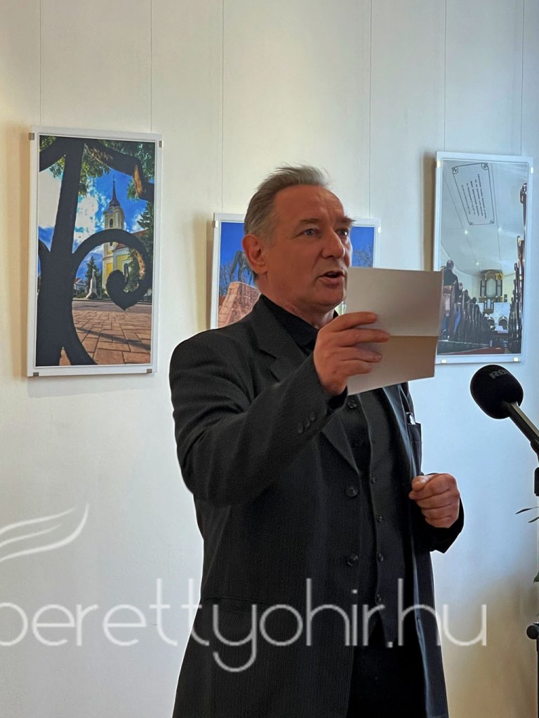 Tajak_es_emberek_kiallitasmegnyito24