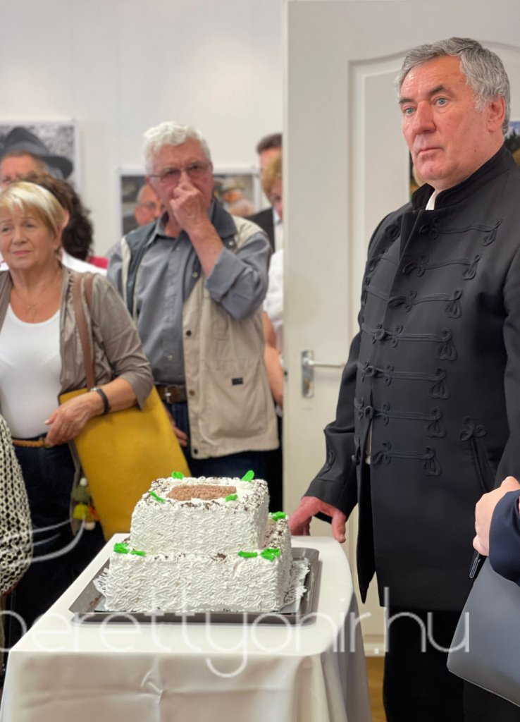 Tajak_es_emberek_kiallitasmegnyito31