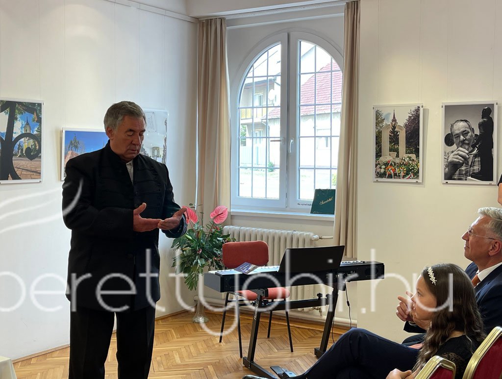 Tajak_es_emberek_kiallitasmegnyito33