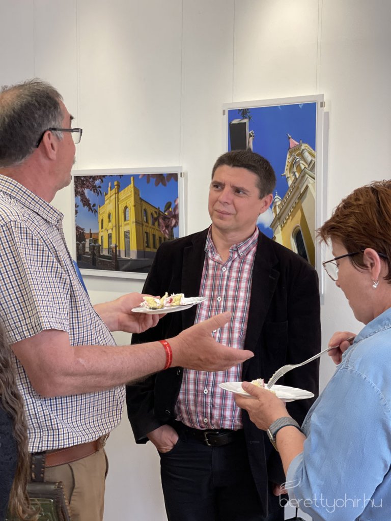 Tajak_es_emberek_kiallitasmegnyito48