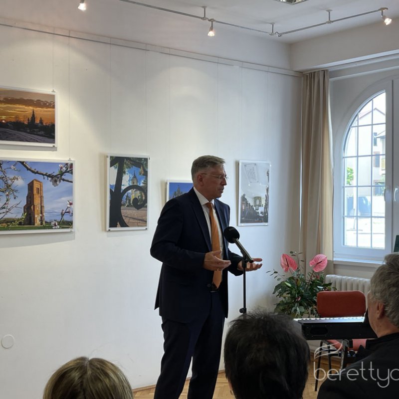 Tajak_es_emberek_kiallitasmegnyito14