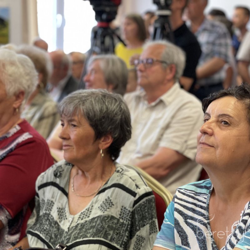 Tajak_es_emberek_kiallitasmegnyito15